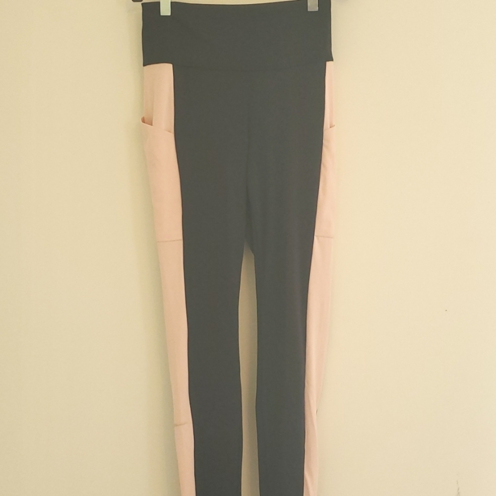 Soma Two-Tone Black and Pink Leggings